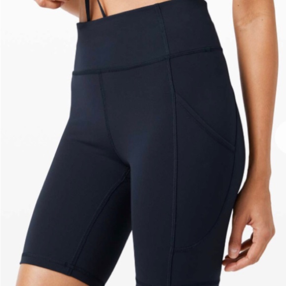 NWT lululemon athletica Invigorate HR Short 8” Camo size 4